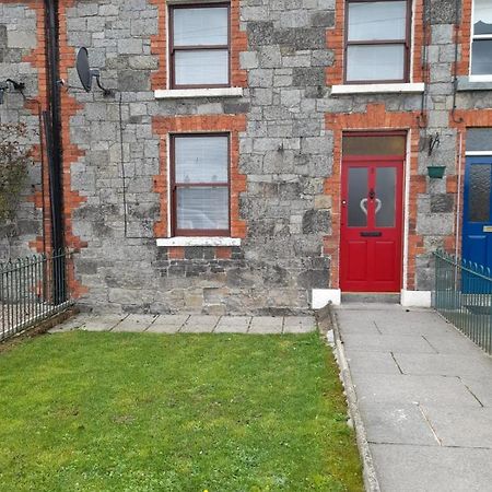 College Square, Terrace House Lejlighed Bessbrook Eksteriør billede