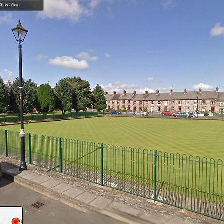 College Square, Terrace House Lejlighed Bessbrook Eksteriør billede