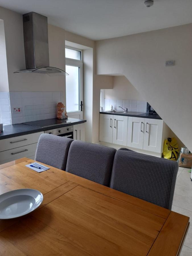 College Square, Terrace House Lejlighed Bessbrook Eksteriør billede